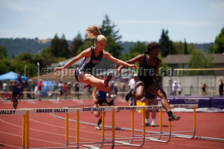 2014NCSTriValley-172.JPG - 2014 North Coast Section Tri-Valley Championships, May 24, Amador Valley High School.